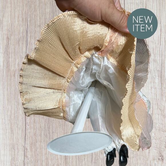 25” Victorian Porcelain Doll w/ Stand – Ivory & Peach Gown, Curly Hair - Picture 4 of 6